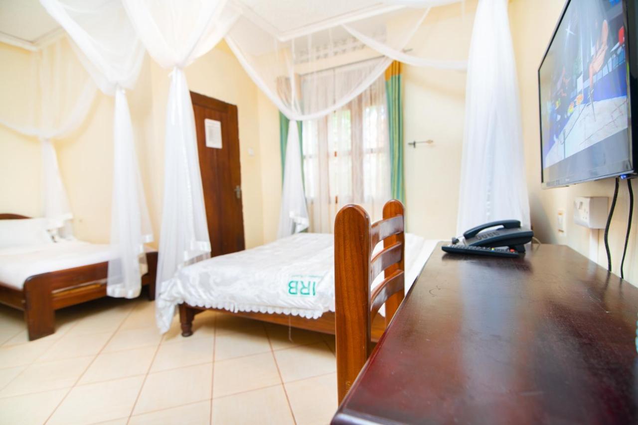 Mirembe Resort Beach Hotel Ssese Kalangala Exterior foto
